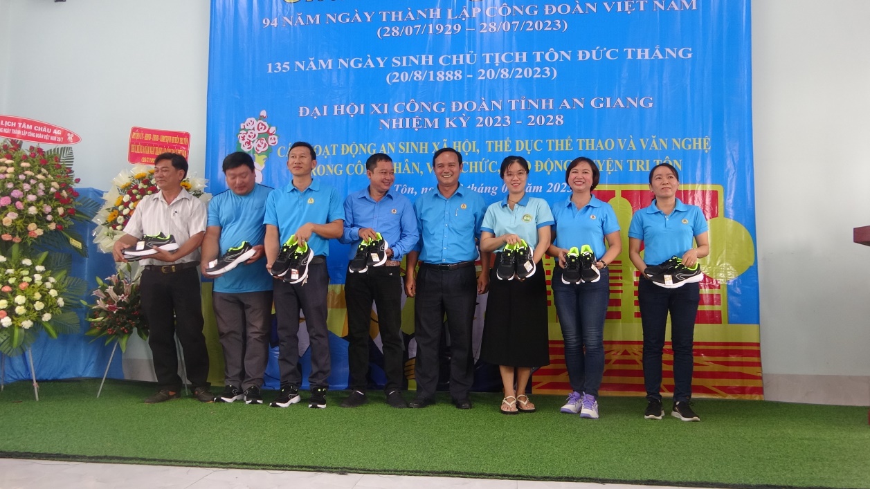 D:\chau phong\anh\7 2023\DSC01015.JPG