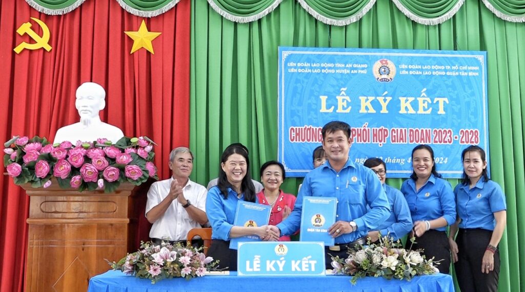 Công đoàn quận Tân Bình và huyện An Phú ký kết chương trình hợp tác